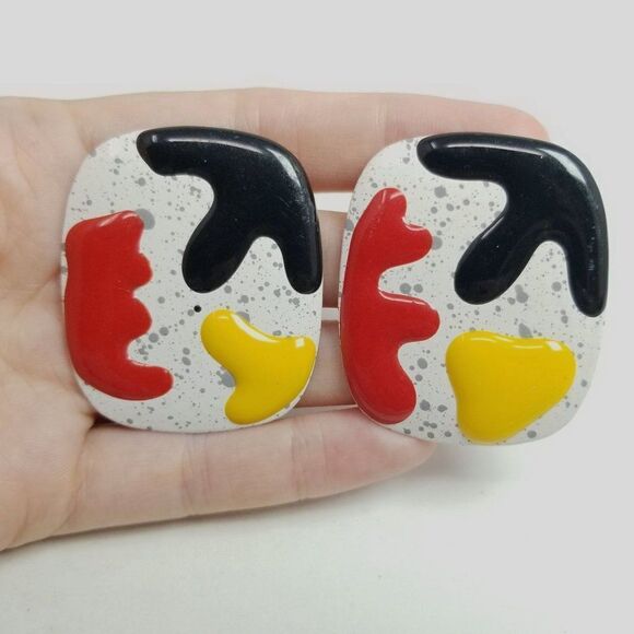 Vintage Bold 80s Style Enamel Stud Earrings, Rectangle Black Red Yellow Color - Picture 5 of 6